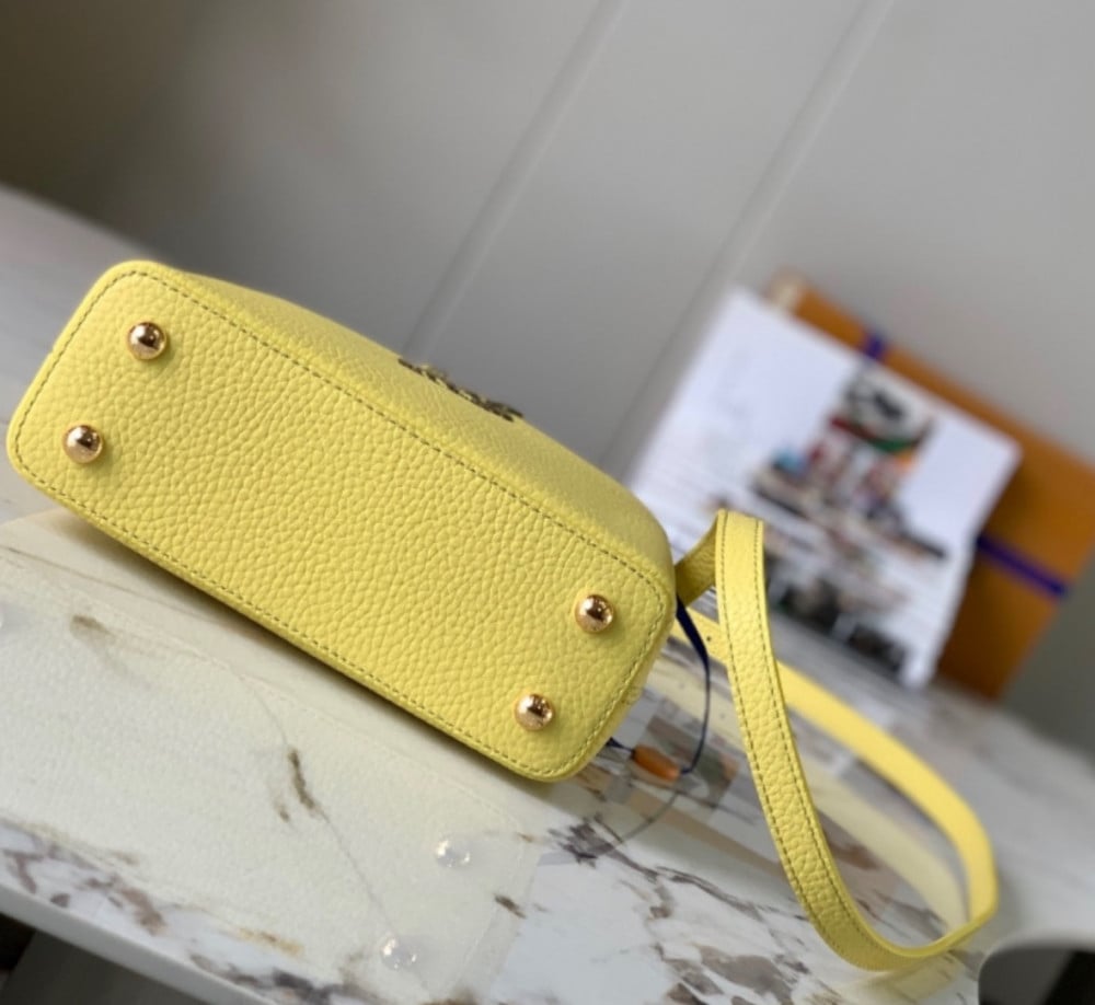 لوي فيتون مقاس 21 cm
