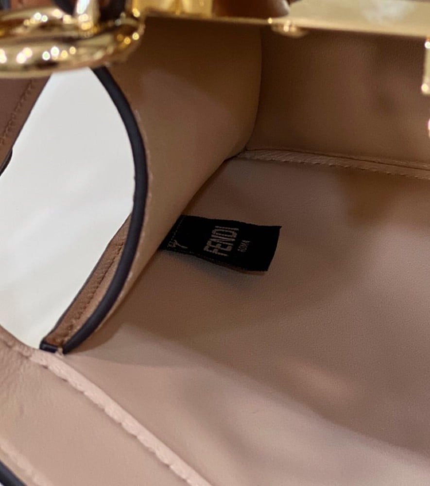 فندي بيكابو مقاس 27 cm