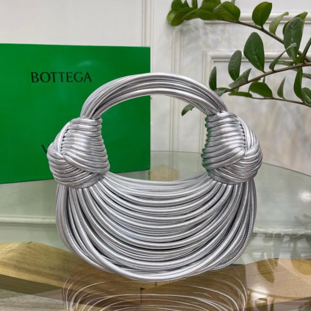 بوتيغا مقاس 22 cm