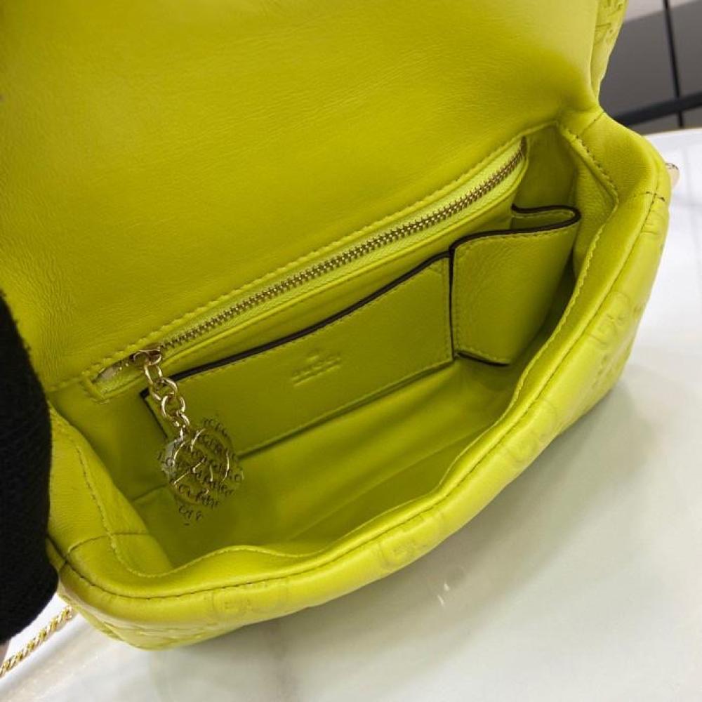 قوتشي مقاس 21 cm