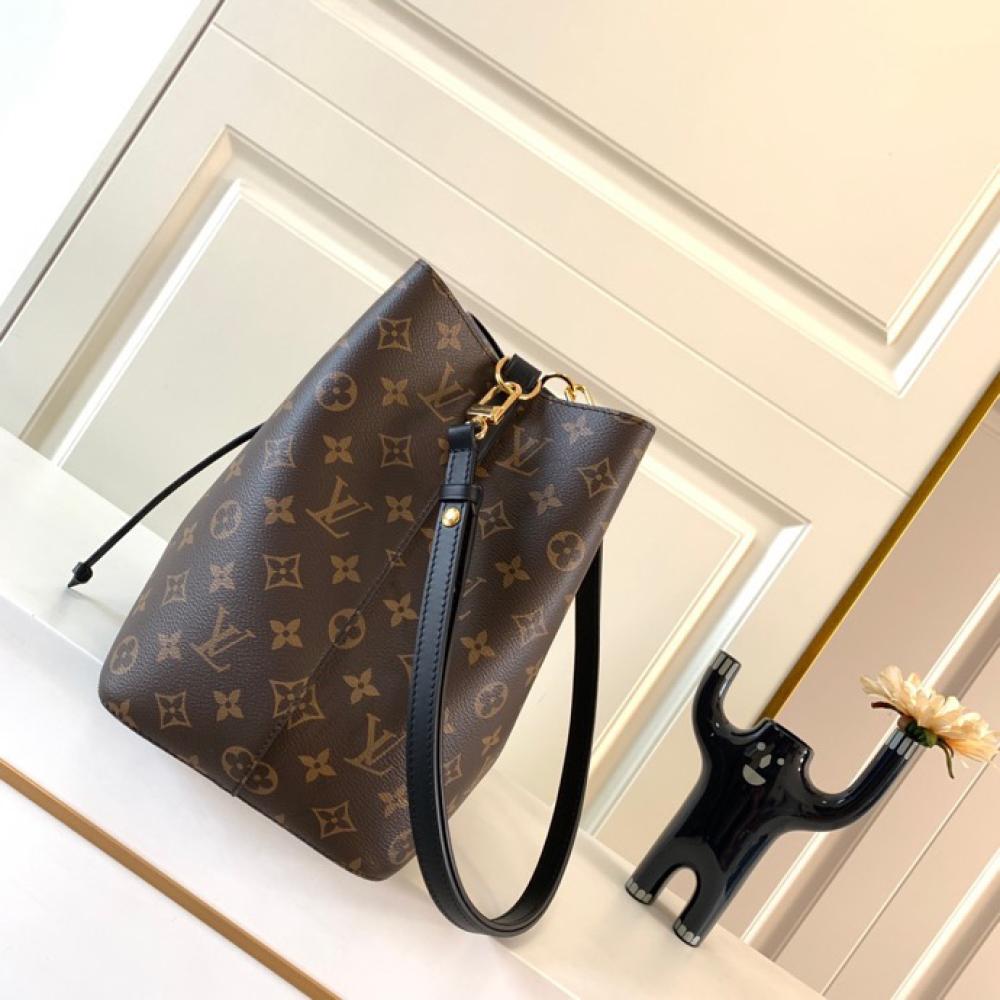 لوي فيتون مقاس 26 cm