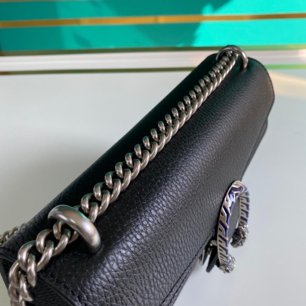 قوتشي مقاس 25 cm