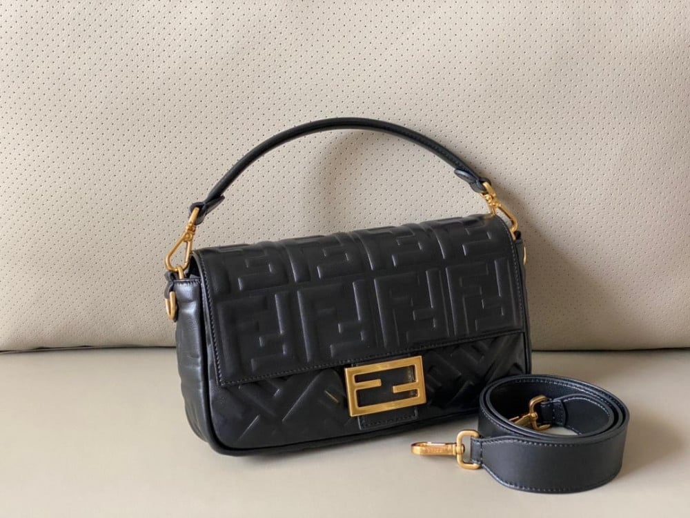 فندي باغيت مقاس 27 cm