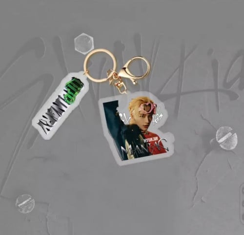 ميدالية hyunjin -ODDINARY