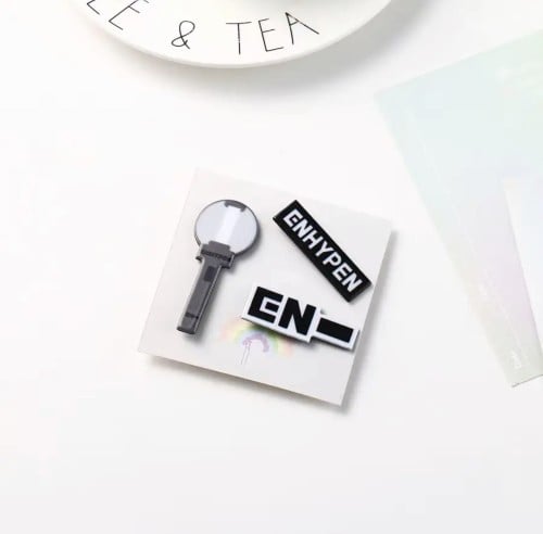 مجموعة بروش Enhypen