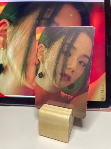 Jisoo Pre-Order Benefits