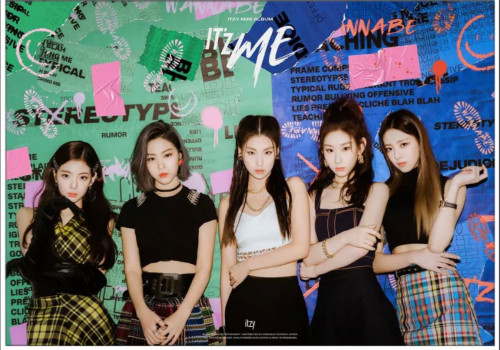 بوستر ITZY 30x42cm