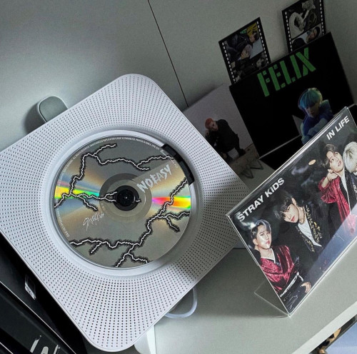 مشغل CD أبيض