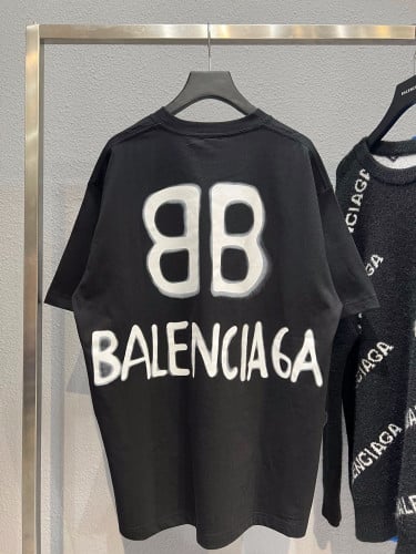 BALENCIAGA