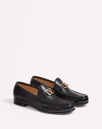 لوفر valentino