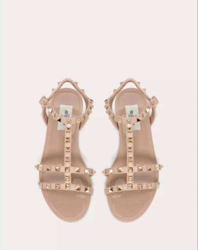 كعب valentino