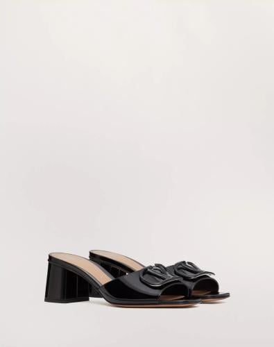 كعب valentino