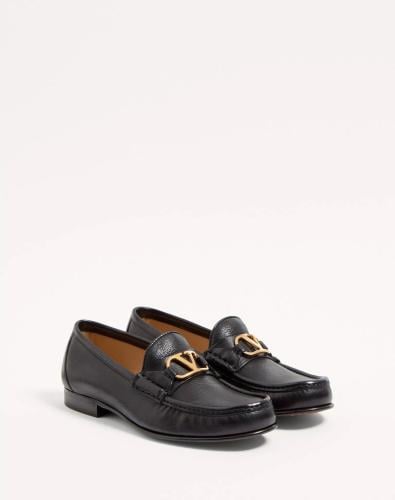حذاء valentino