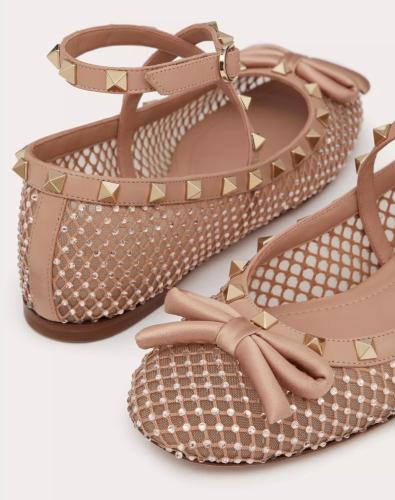 حذاء valentino