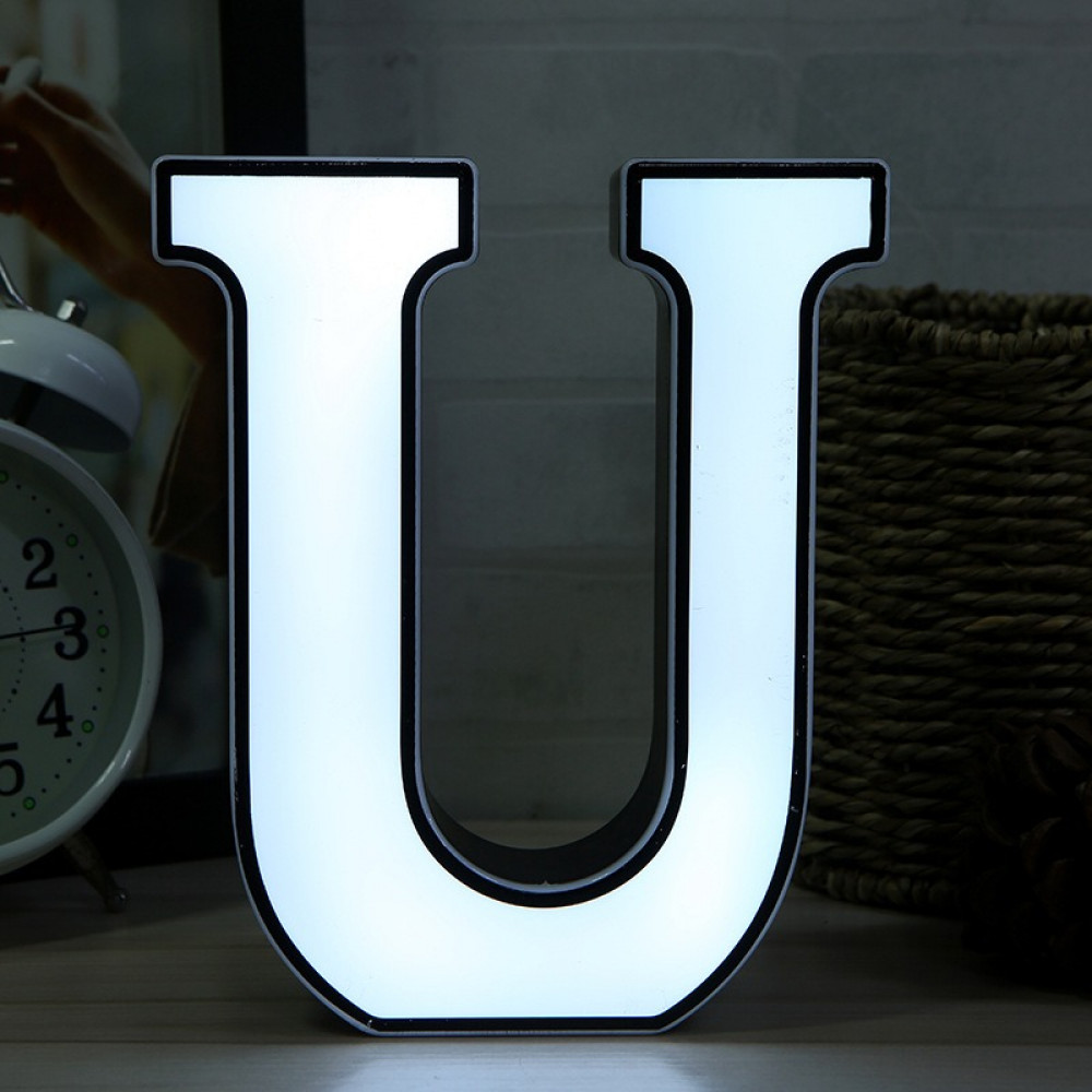 حروف مضيئة LED شحن USB حجم 18 سم