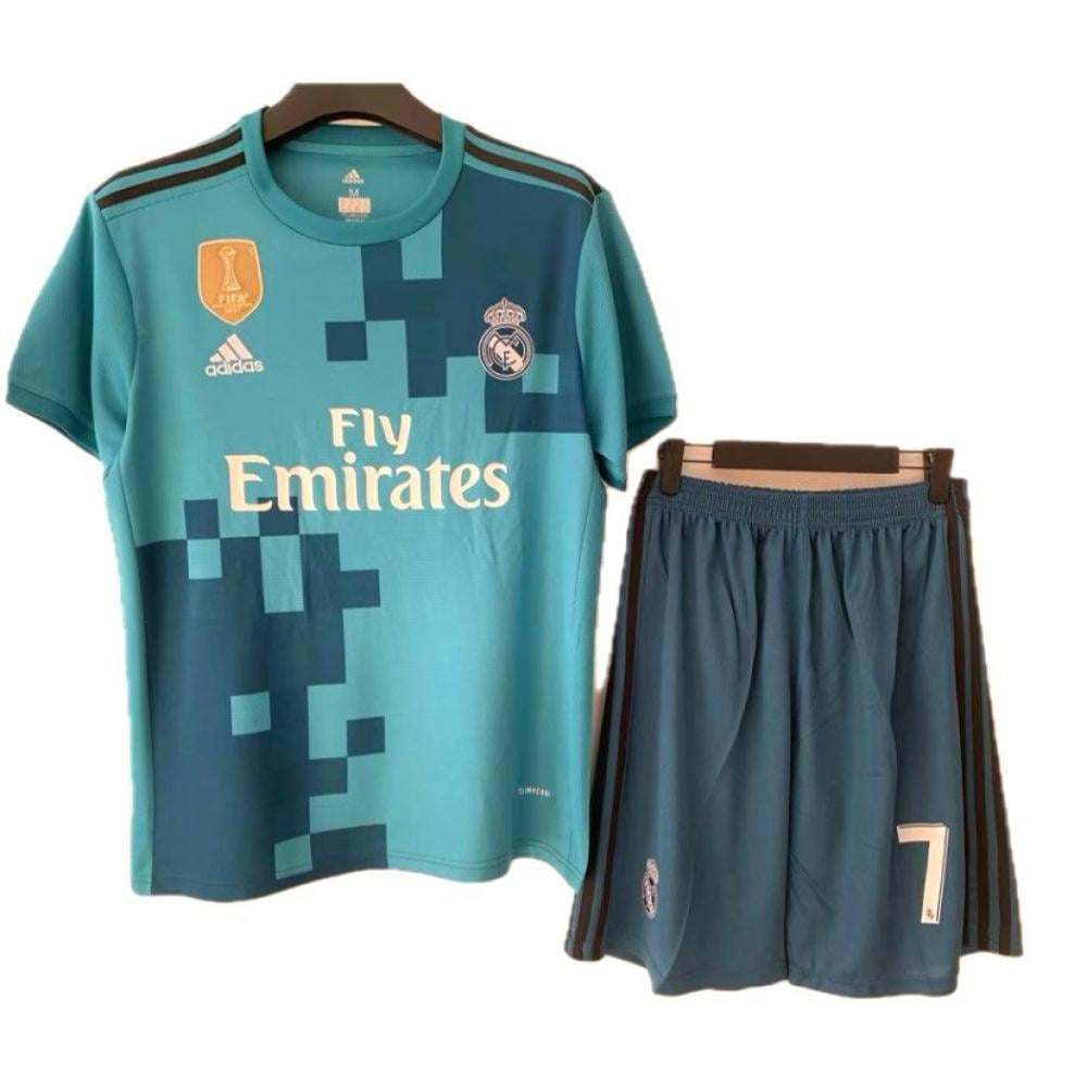 طقم ريال مدريد كلاسيك  2018 باسم و رقم رونالدو
