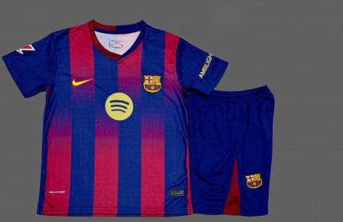 طقم برشلونه الاساسي تصميم 2026 ولادي