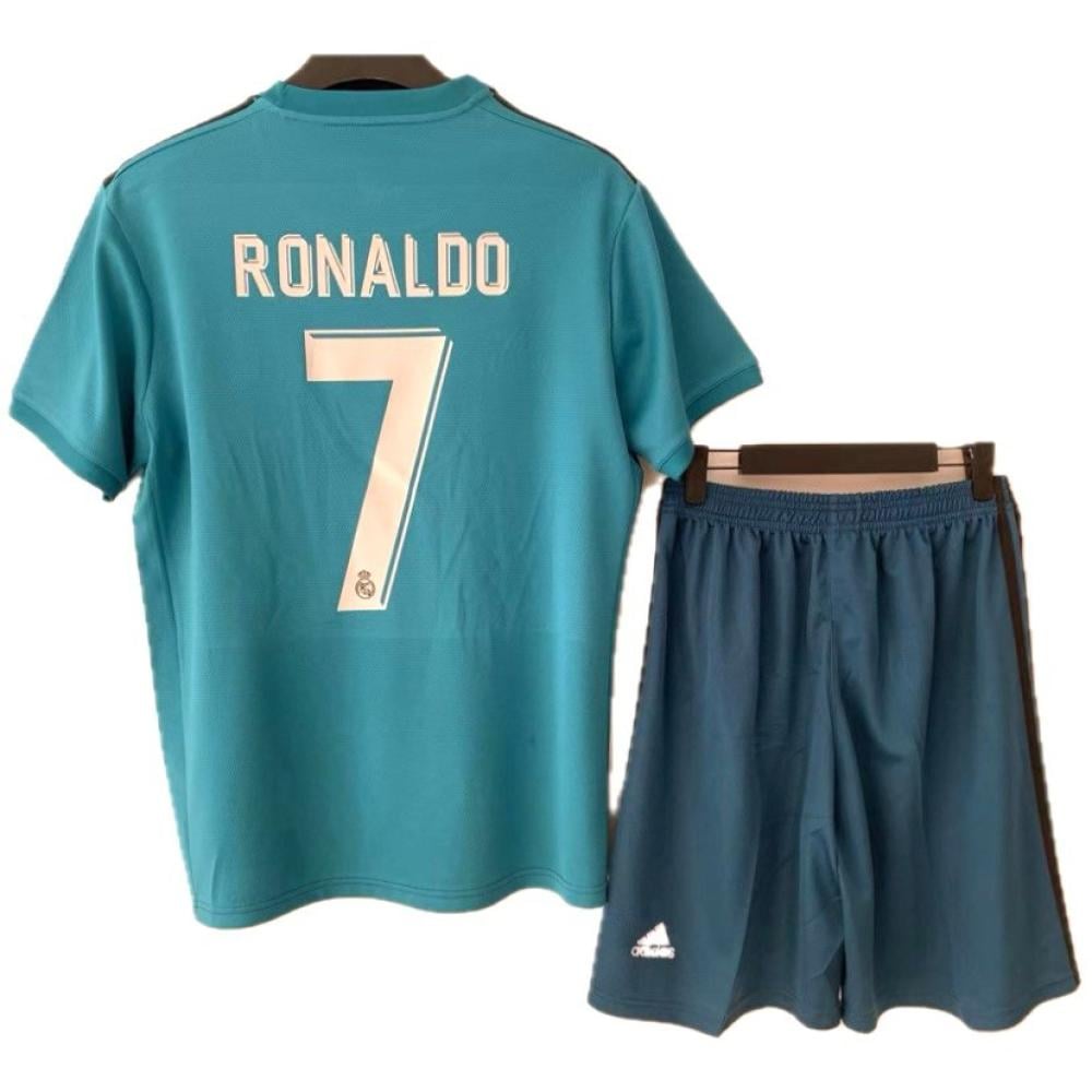 طقم ريال مدريد كلاسيك  2018 باسم و رقم رونالدو