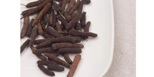 الفلفل االطويل (long pepper)