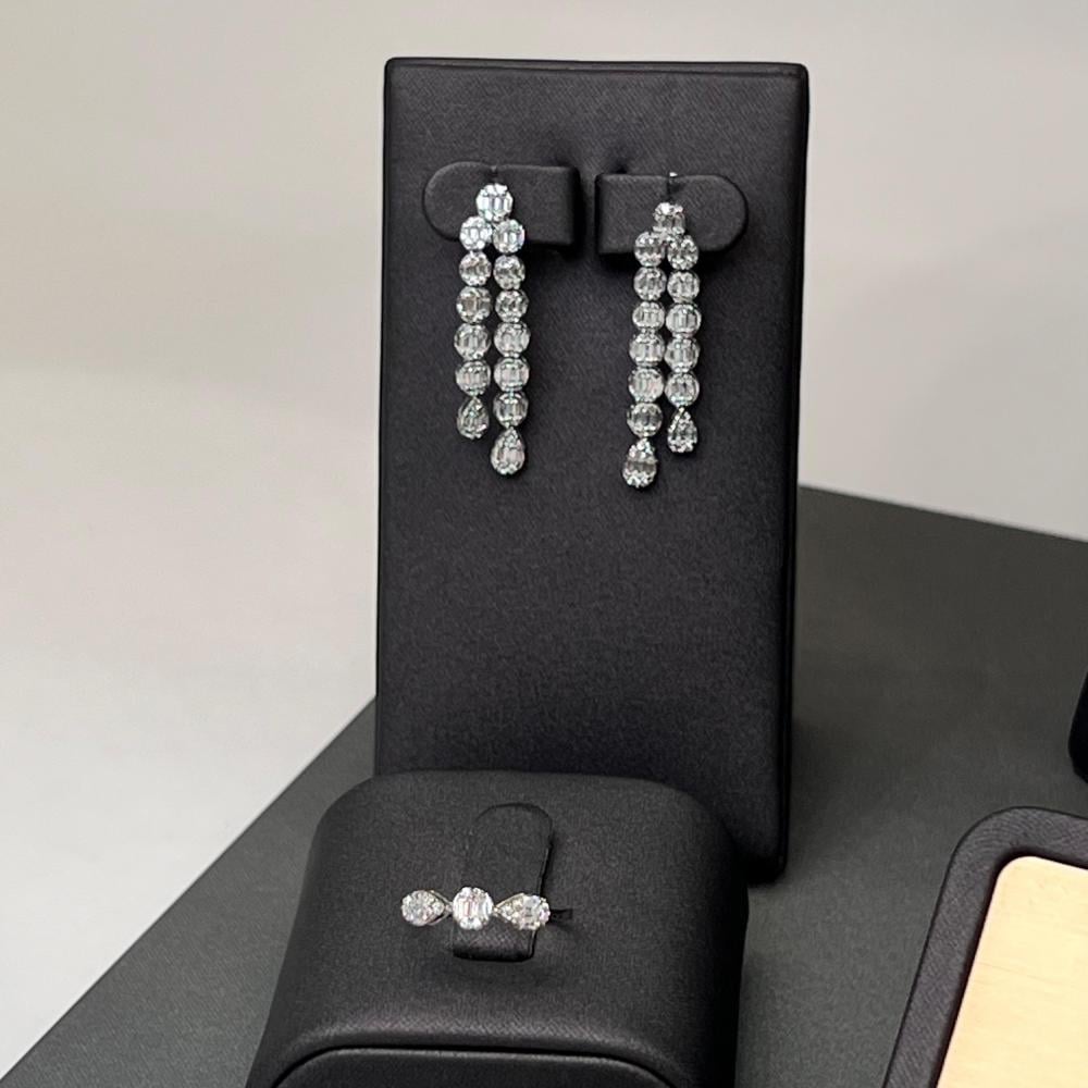 طقم ذهب ابيض عيار 18, مزين بالزيركون