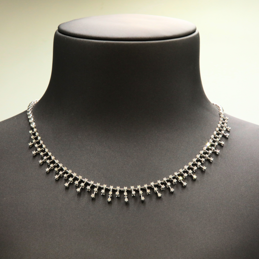 طقم الماس، ذهب عيار 18