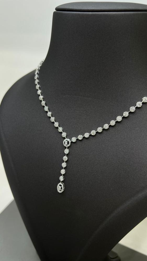 طقم الماس، ذهب عيار  18