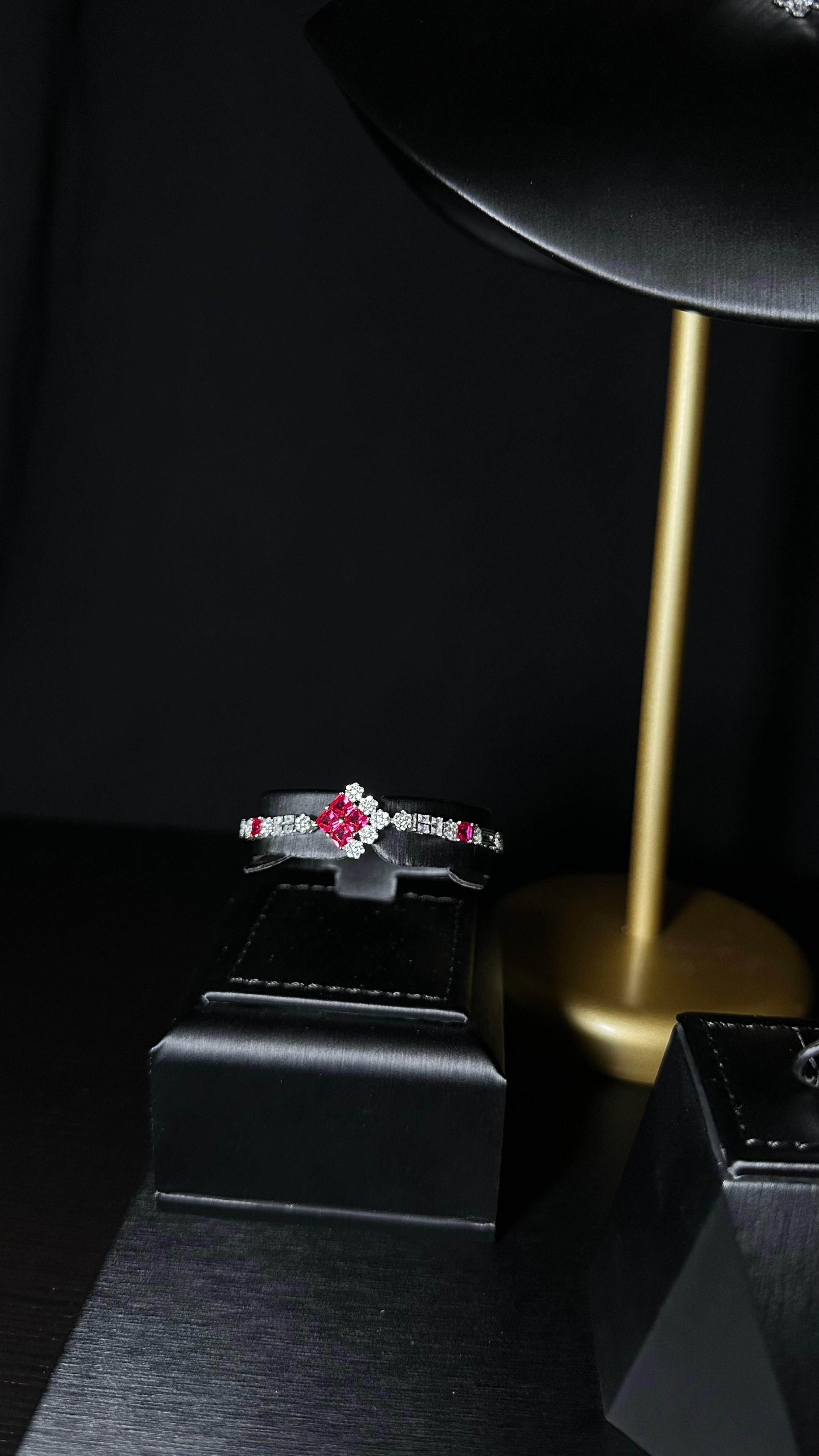 طقم فضه تصميم الماس