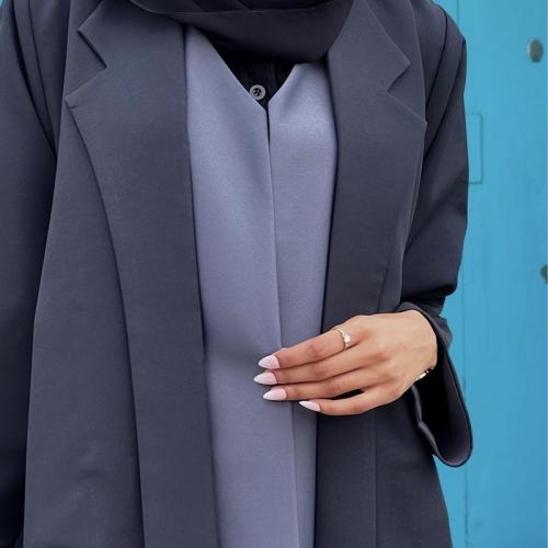بليزر رمادي