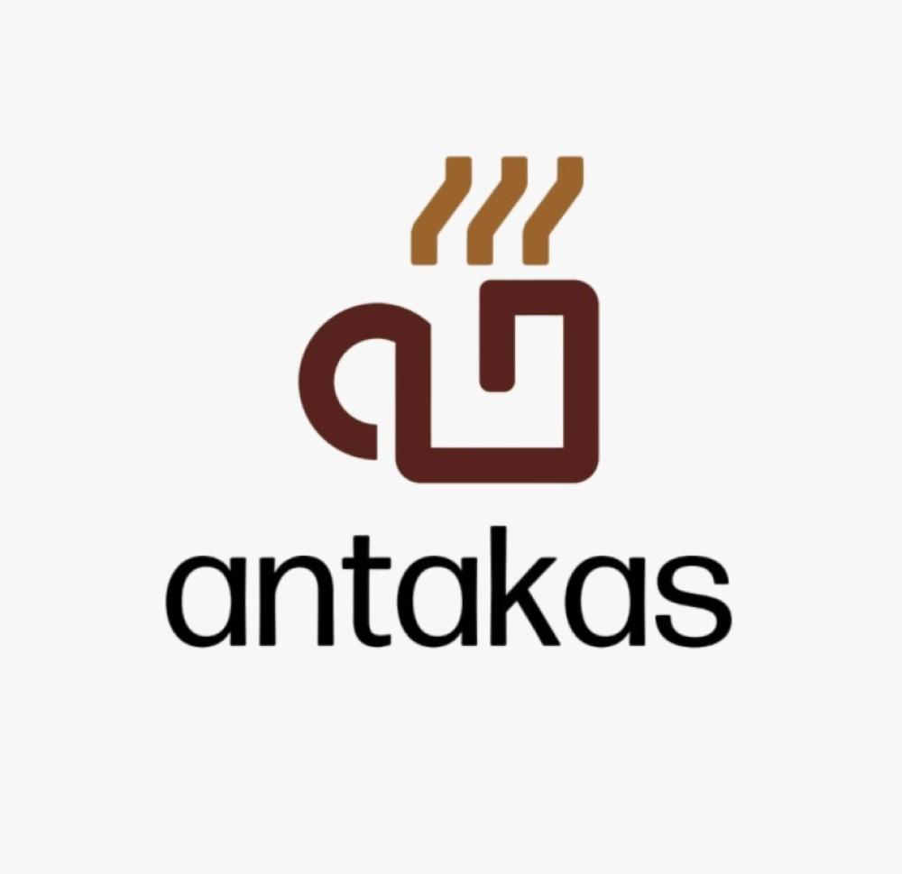 دليل أدوات تقطير القهوة المختصة من antakas : فن استخلاص المذاق الكامل