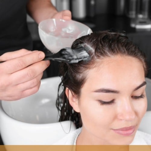 جلسة ترطيب الشعر بالكافيار وتقنية الأوزون