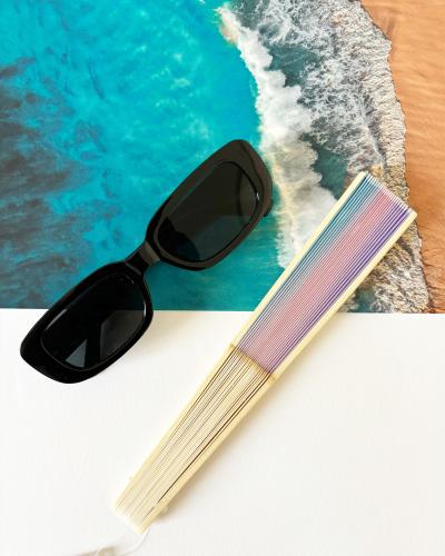 SUMMER VIBES