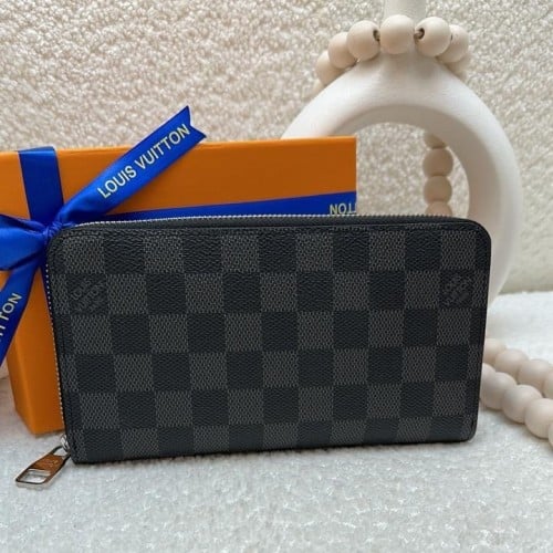 محفظة لويس فيتون wallet  LOUIS VIUTTON