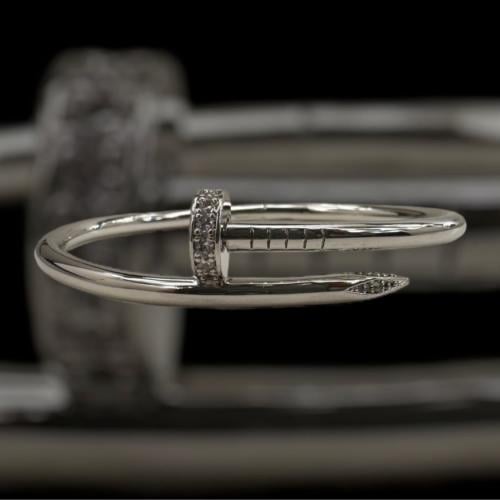 (أكسسوار مطلي)كارتير جست اند كلو فضي "Cartier