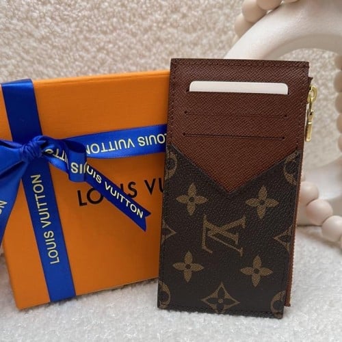 محفظة لويس فيتون   LOUIS VIUTTON