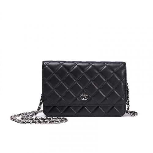 شانيل (لامب سكن ) هاردوير فضي Chanel