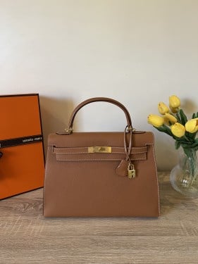 هيرميس (كيلي 32 هاردوير ذهبي ) Hermès (kelly 32)