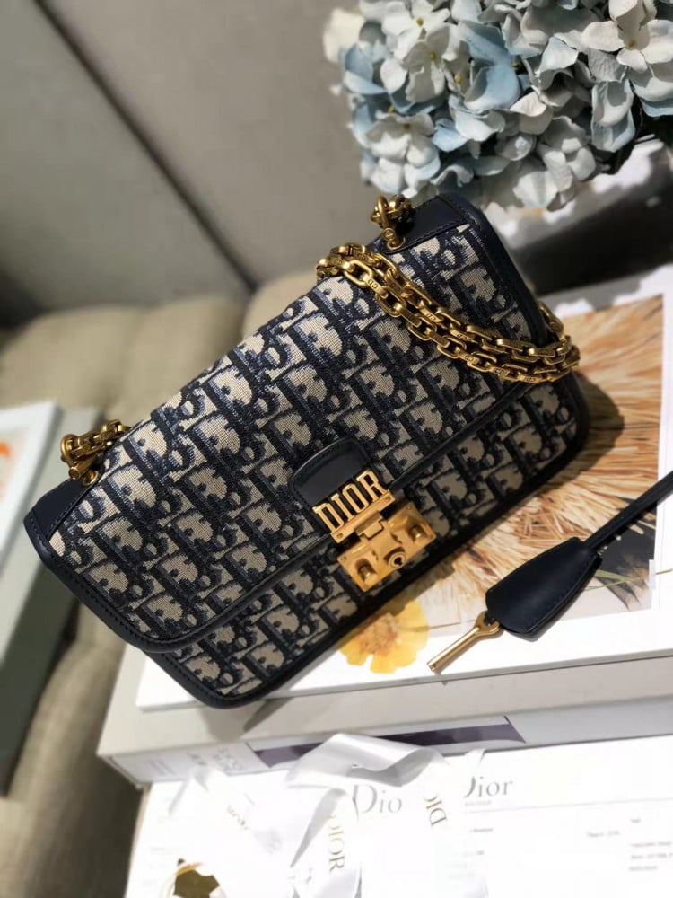 ديور اديكت Dior Addict Bag