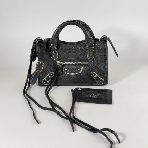 (20 cm )Balenciagao Classic City Bag NANO بالنسياقاو نانو