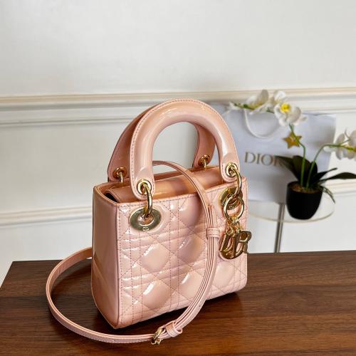 LADY DIOR MINI (17 CM) ليدي ديور ميني مقاس 17 سم