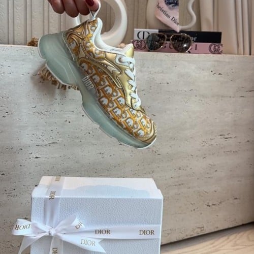 ديور - SHOSHO BOUTIQUE