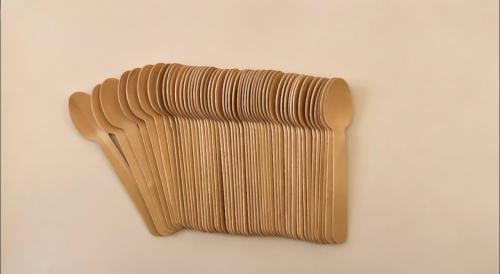 ملاعق خشبية