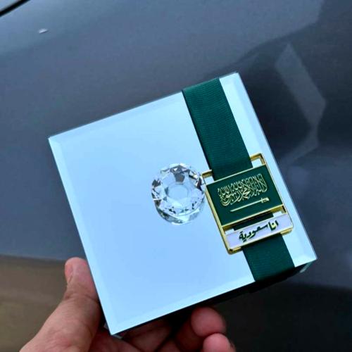 مجموعه (12) شنط مجوهرات زجاج مريات مع كتابه اسم حس...