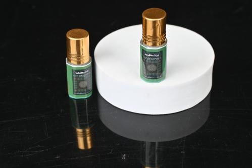 مجموعه(12) عطر ربع تولة مع استيكر لليوم الوطني