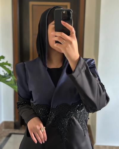 عبايه من التفته الفاخره بالاضافة الى الدانتيل