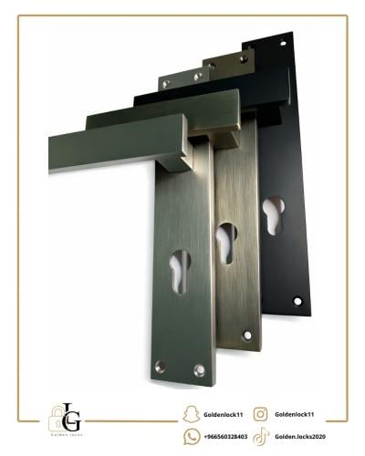 مقبض باب بليت