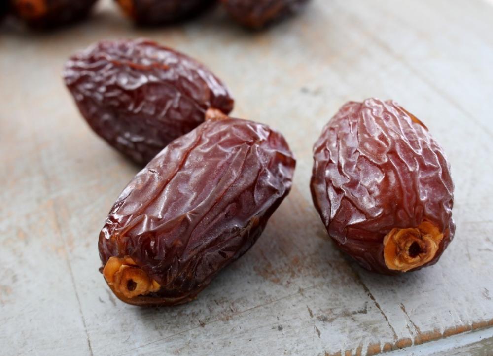 فوائد التمر للقولون