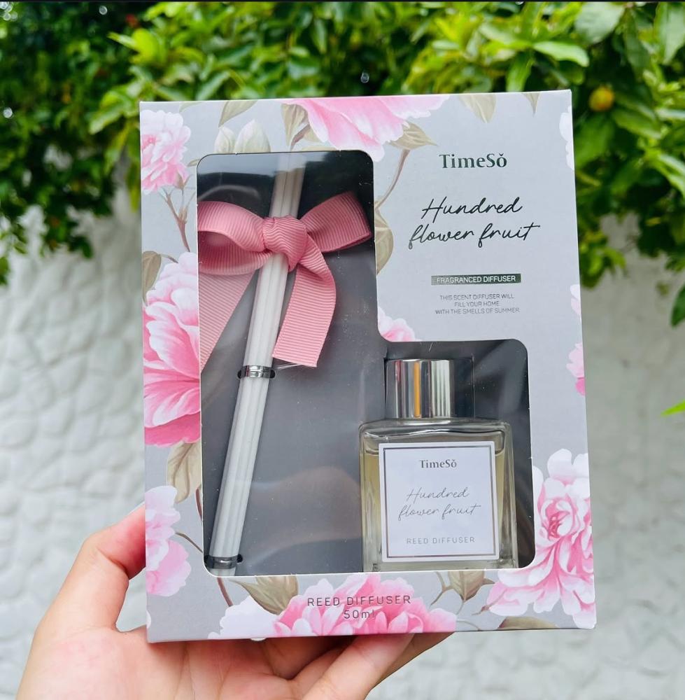 هدية تخرج من الجامعه مكونة من كوب محفور دفتر أنيق وبوكيه ورد صناعي