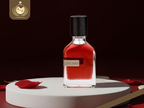 عطر تيروني أوروتو باريسي – تجربة عطرية فاخرة برائحة لا تُنسى
