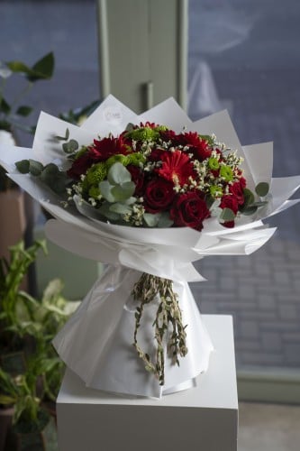 باقة ورد أحمر