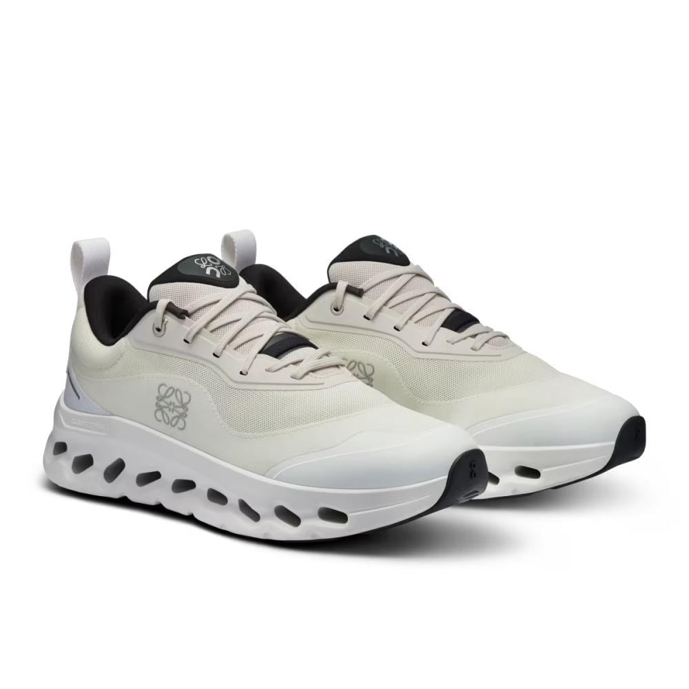 حذاء  اون رانينج   X لويفي كلاود تيلت  - 2.0   On runing X Loewe - Cloudtilt Sneakers